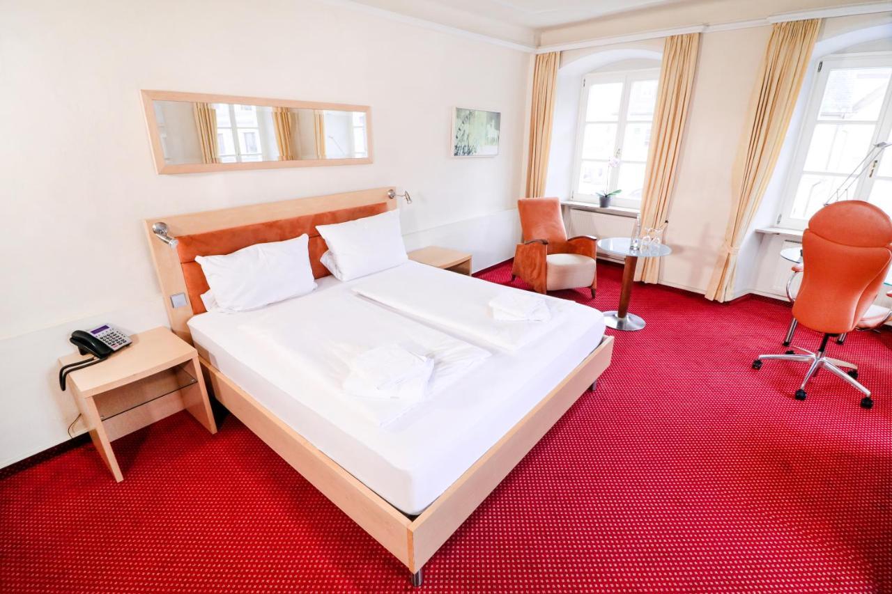 Hotel Rose Вайсенбург-ин-Байерн Экстерьер фото