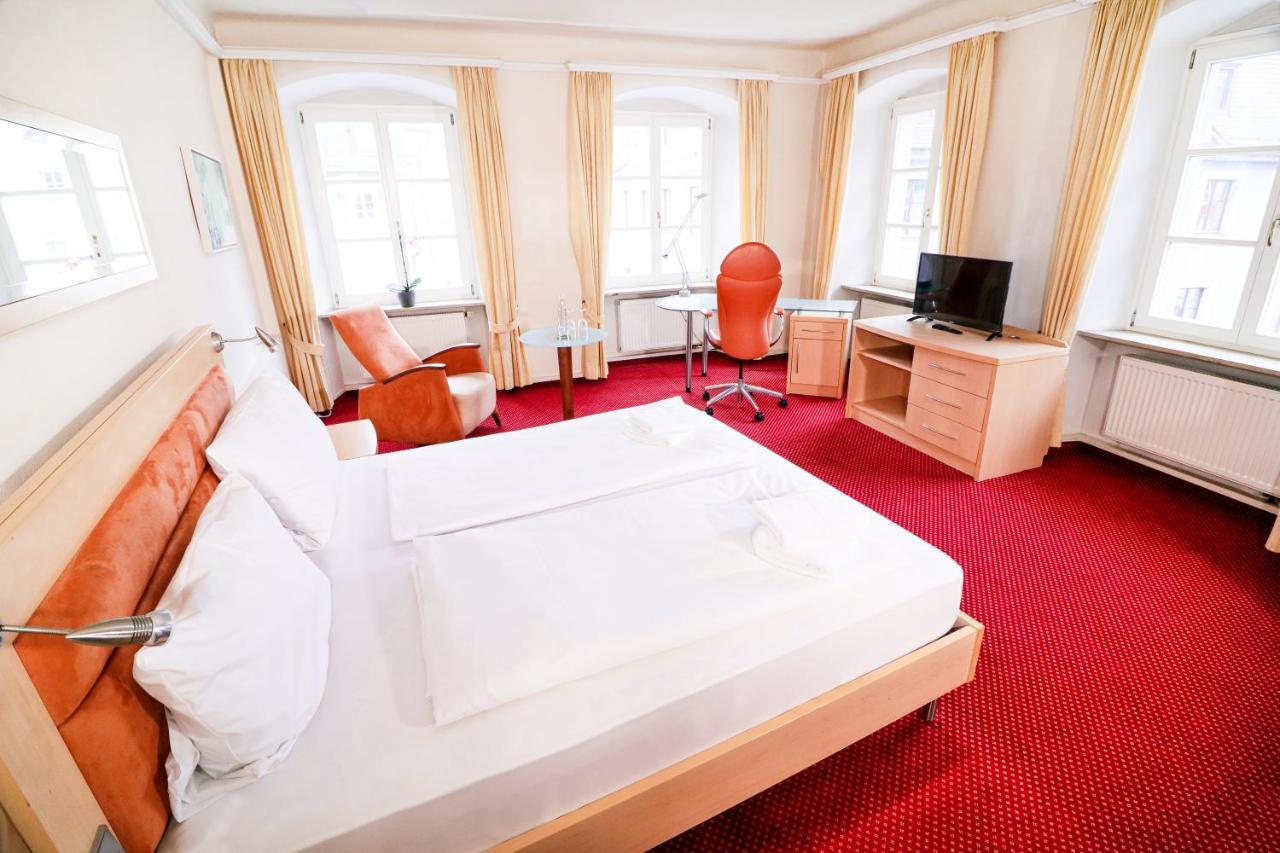 Hotel Rose Вайсенбург-ин-Байерн Экстерьер фото