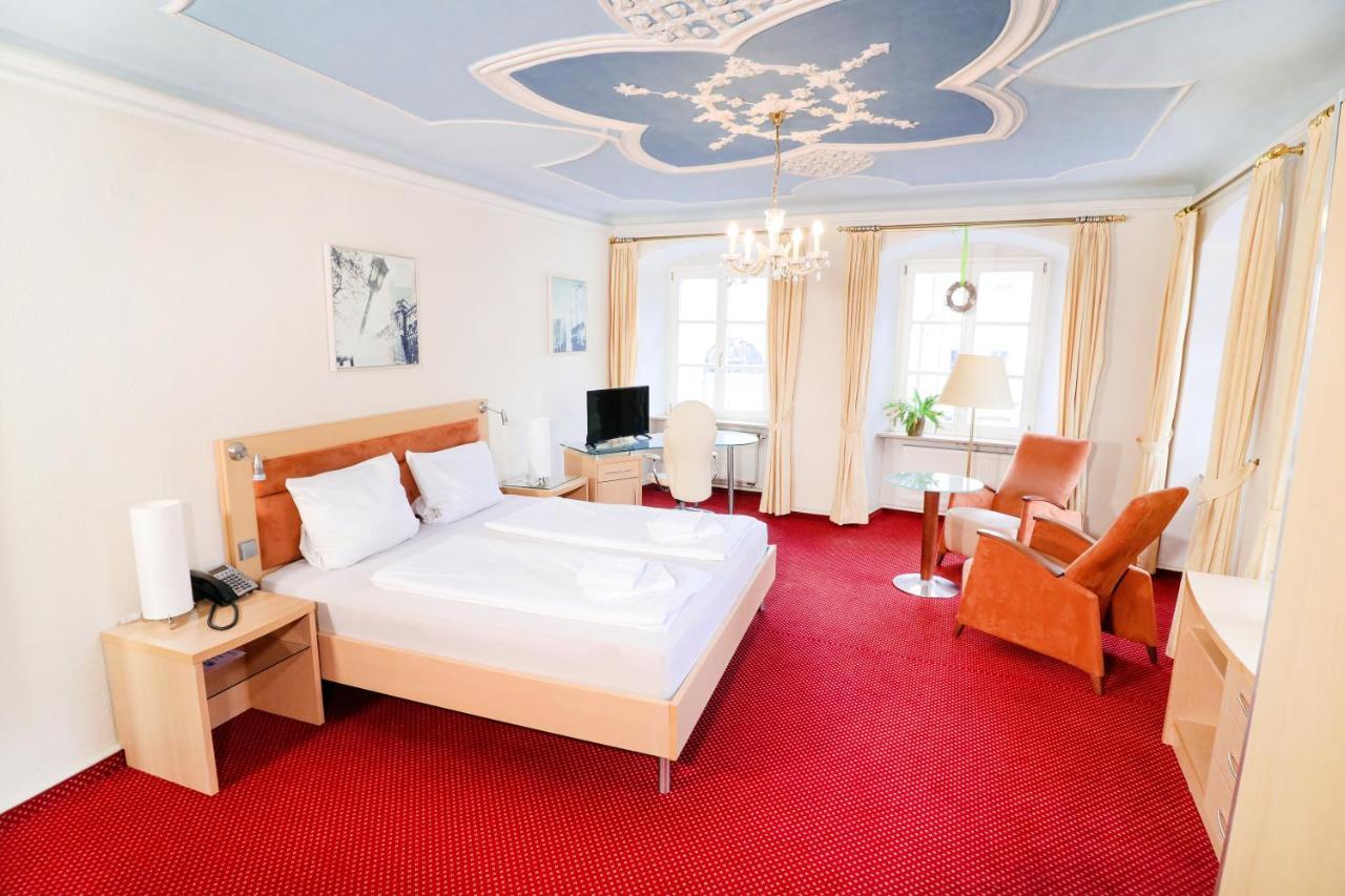 Hotel Rose Вайсенбург-ин-Байерн Экстерьер фото